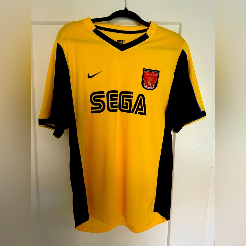Arsenal Bergkamp Sega Kit